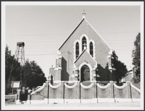 St Patrick's Catholic church, Auckland Street, Bega, New South Wales, 1994 [picture] / Brendan Bell