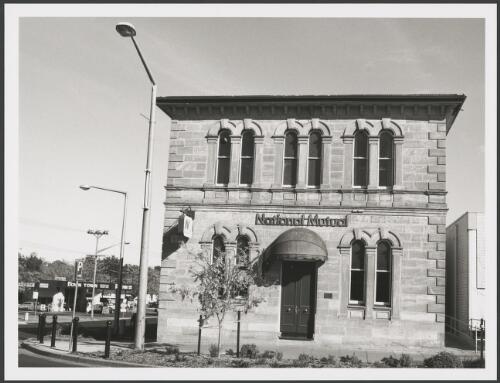 The old Dubbo Shire Building now owned by the National Mutual Company, 1994 [picture] / Brendan Bell