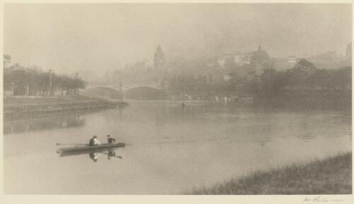 Rowers on the Yarra River, with Melbourne and Princes Bridge in background, Victoria / Jno Eaton
