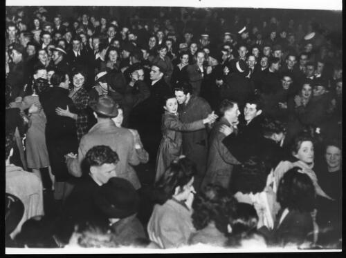 Dancing in Collins Street, Melbourne, 13 June 1945 [picture]