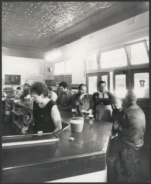 First beer at dawn in the Markets Hotel, Sydney, New South Wales, ca. 1972 [picture] / Bruce Howard
