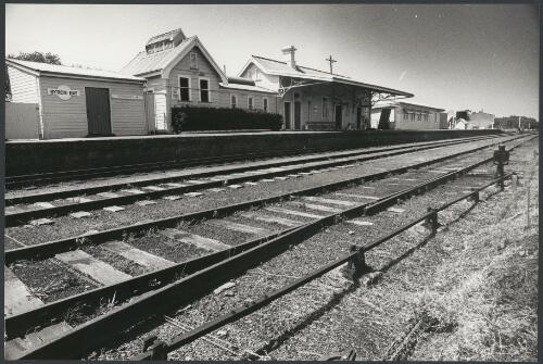 Railway station at Byron Bay, New South Wales, ca. 1972 [picture] / Bruce Howard