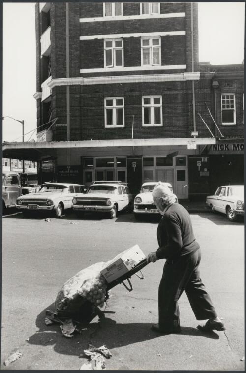 Moving vegetables outside the Markets Hotel, Sydney, New South Wales, ca. 1972 [picture] / Bruce Howard