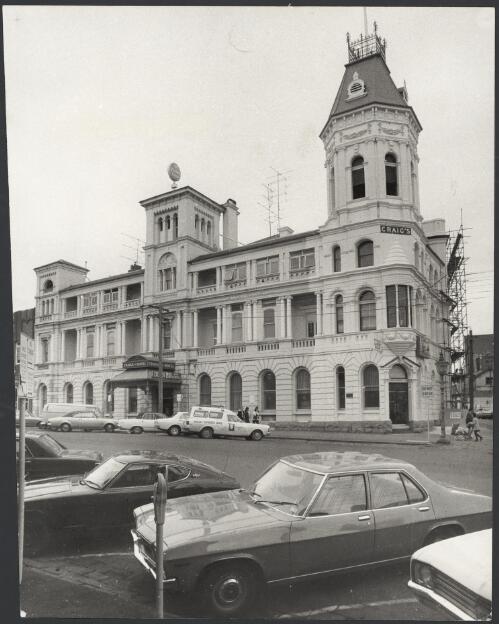 Craig's Hotel, Ballarat, Victoria, ca. 1972 [picture] / Bruce Howard