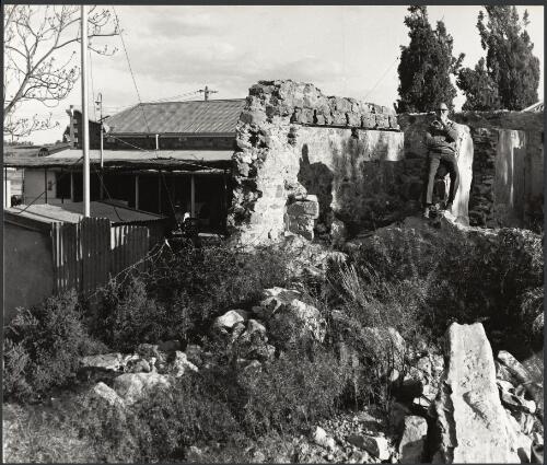Mine host of the Silverton Hotel, George Weir, in the ruins, Silverton, New South Wales, ca. 1972, 2 [picture] / Bruce Howard