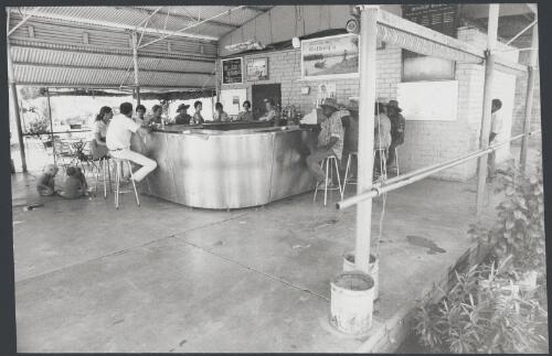 Bar at the hotel in Fitzroy Crossing, Western Australia, ca. 1972 [picture] / Bruce Howard