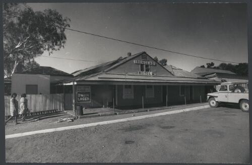 Ironclad Hotel, Marble Bar, Western Australia, ca. 1972 [picture] / Bruce Howard