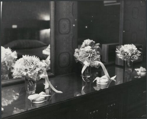 Posies of flowers at the Hotel Australia, Adelaide, South Australia, ca. 1972 [picture] / Bruce Howard
