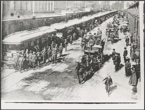 Drivers and conductors abandoning their trams in George Street during a strike, Sydney, 25 July 1908 [picture]