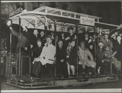 Passengers and staff on the Northcote route cable tram, Melbourne, ca. 1925 [picture]