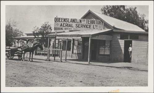 Booking office of the Queensland and Northern Territory Aerial Service, Qantas, Duck Street, Longreach, Queensland, 1921 [picture]