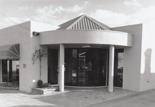 Wards - Barristers and Solicitors, Bairnsdale. 1994 [picture] / John Werrett