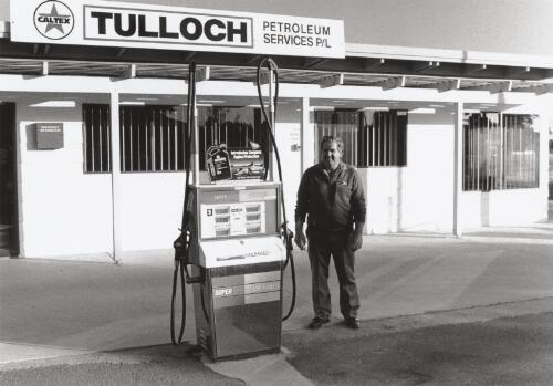 Caltex, Tulloch Petroleum Services, Bairnsdale. 1994 [picture] / John Werrett