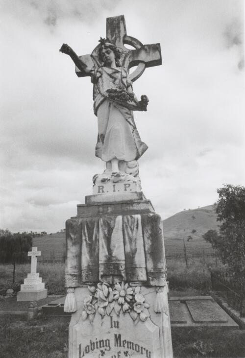 Sculptured headstones by Rusconi at Gundagai Cemetery, 2 [picture] / Joyce Evans