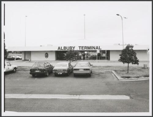 Albury Airport Terminal. Opened 16/12/1983 [picture] / Grant Ellmers