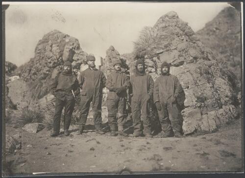 Macquarie Island party [Australasian Antarctic Expedition, 1911-1914] [picture] Blake