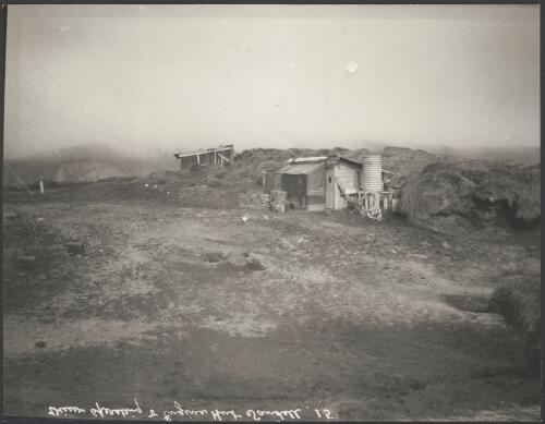 View operating and engine hut [Macquarie Island, Australasian Antarctic Expedition, 1911-1914] [picture] / Charles Sandell