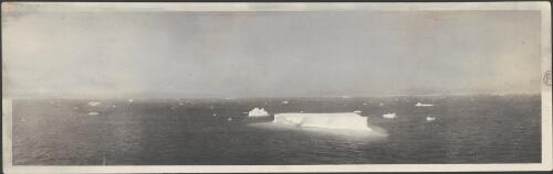 [Floating ice in the sea, Australasian Antarctic Expedition, 1911-1914] [picture]