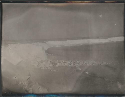 [An ice covered coastline, Australasian Antarctic Expedition, 1911-1914] [picture]