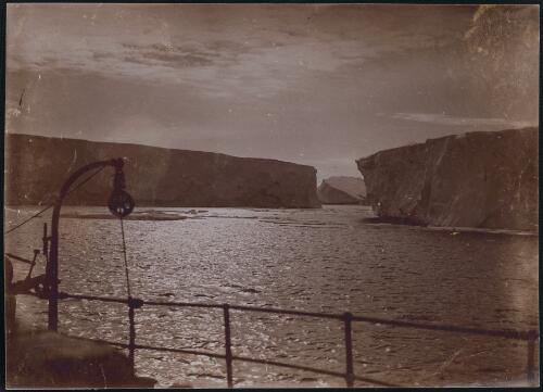 Evening among the icebergs 1,200 miles west of Adelie Land, [Australasian Antarctic Expedition, 1911-1914] [picture] / [Frank Hurley]