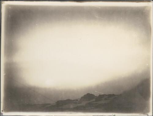 [Photographic exposure of an auroral manifestation, Cape Denison, Australasian Antarctic Expedition, 1911-1914] [picture] / Hurley