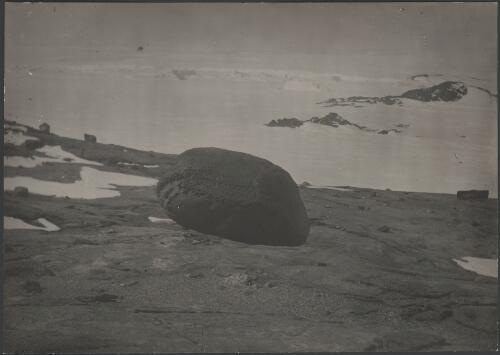 [Large erratic on Haswell Island, Australasian Antarctic Expedition, 1911-1914] [picture] / Hoadley