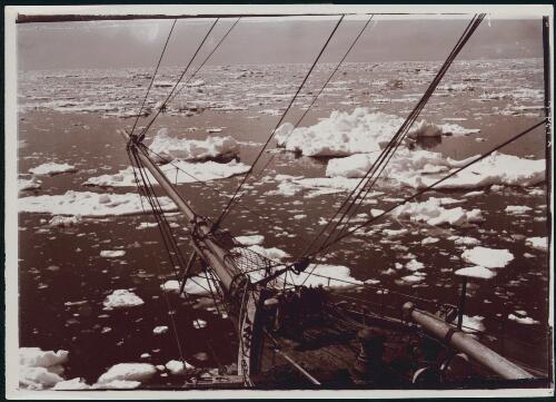 [The Aurora in the pack ice, Australasian Antarctic Expedition, 1911-1914] [picture] / [Frank Hurley]