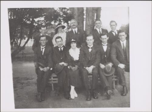 Elizabeth Haynes, Albert Dryer and the Irish National Pipe Band on tour, Warwick, Queensland, August 1920
