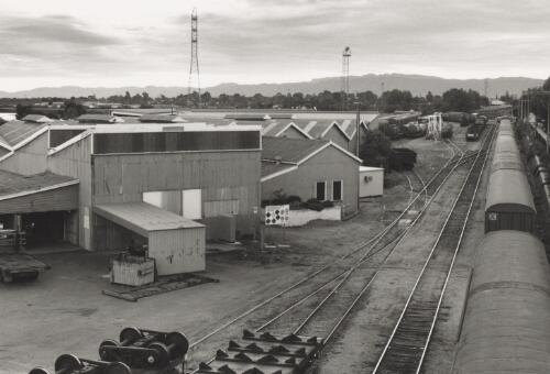Port Augusta : railway yards [picture] / Bob Miller