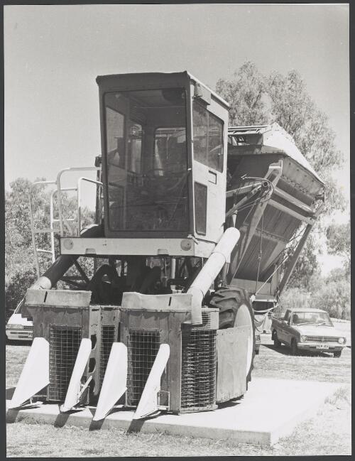 Cotton harvester at town information centre Narrabri [picture] / photograph by Fiona MacDonald Brand