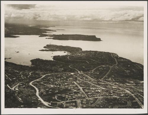 Aerial view of North and South Head with Vaucluse in the foreground, Sydney Harbour, ca. 1935 [picture] / E.W. Searle