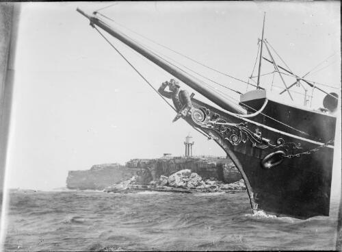 Figurehead on the prow of the pilot boat Captain Cook, Sydney Harbour, ca. 1930, 3 [picture] / E.W. Searle