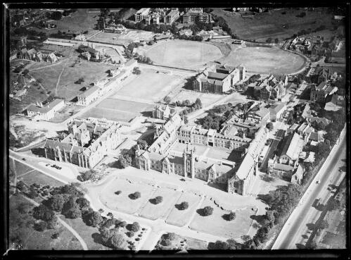 Aerial view of the campus of the University of Sydney, Camperdown, Sydney, ca. 1935 [picture] / E.W. Searle