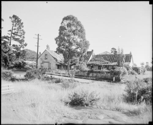 Woodford House, Woodford, Blue Mountains, New South Wales, ca. 1935, 2 [picture] / E.W. Searle