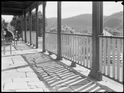Verandah of Solomon Wisemans house, Wisemans Ferry, Hawkesbury River, New South Wales, ca. 1945 [picture] / E.W. Searle