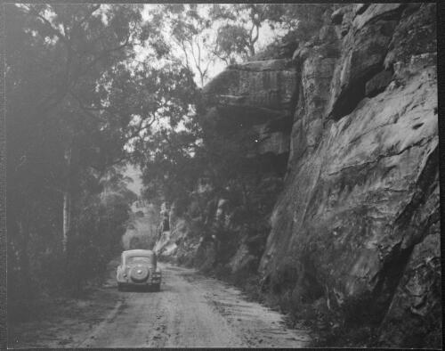 E.W. Searle's Citroen on the Old Northern Road, Wisemans Ferry, New South Wales, ca. 1945 [picture] / E.W. Searle