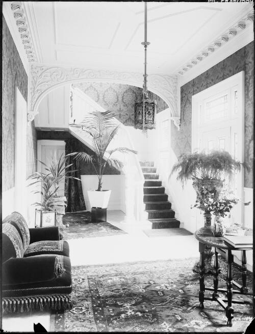 Main foyer of Tarana, Wylde Street, Potts Point, Sydney, ca. 1900 [picture]