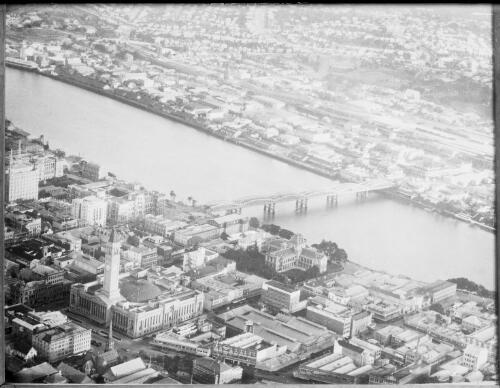 Aerial view of Victoria Bridge and the Brisbane River, Brisbane, ca. 1940 [picture]