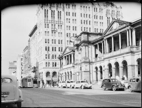 General Post Office, Queen Street, Brisbane, ca. 1949 [picture] / E.W. Searle
