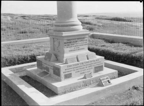 Close view of the base of the La Perouse monument, La Perouse, Botany Bay, New South Wales, ca. 1935, 1 [picture] / E.W. Searle