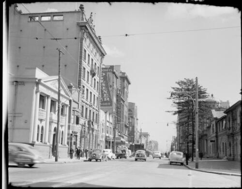 Street scene, Hunter Street, Newcastle, New South Wales, ca. 1949 [picture] / E.W. Searle