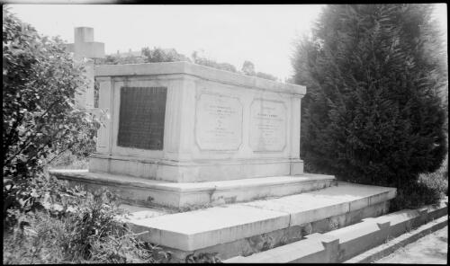 Tomb of the Reverend Samuel Marsden, St. John's Anglican Church, Parramatta, New South Wales, ca. 1935, 1 [picture] / E.W. Searle