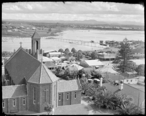 Town, church and harbour, Port Macquarie, New South Wales, ca. 1949 [picture] / E.W. Searle