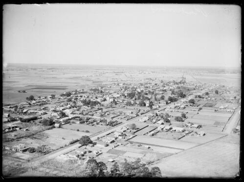 Aerial view of Richmond, New South Wales, ca. 1945, 2 [picture] / E.W. Searle