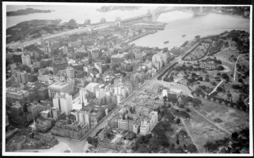 Macquarie Street, Circular Quay and the Sydney Harbour Bridge, Sydney, ca. 1935 [picture]