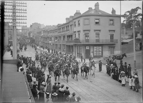 Lighthorse brigade marching through Melbourne, ca. 1900, 2 [picture] / E.W. Searle