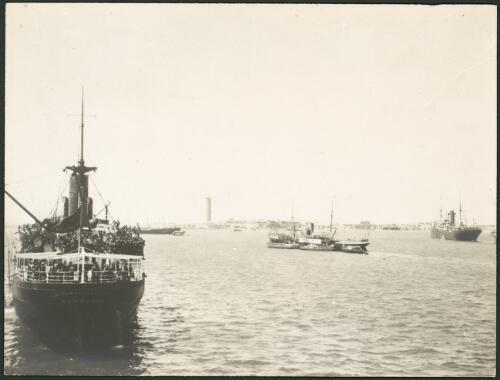 Troopships and Ras-el-Tin Light, Alexandria harbour, Egypt, ca. 1915 [picture]