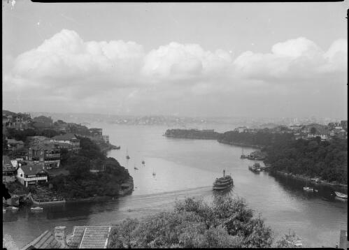 Ferry approaching Cremorne dock, Mosman Bay, Sydney Harbour, ca. 1935, 2 [picture] / E.W. Searle