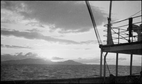 Coastal view from a ship, Australia, ca. 1935 [picture] / E.W. Searle