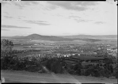 View across valley from Red Hill to Mount Ainslie, Canberra, ca. 1949 [picture] / E.W. Searle